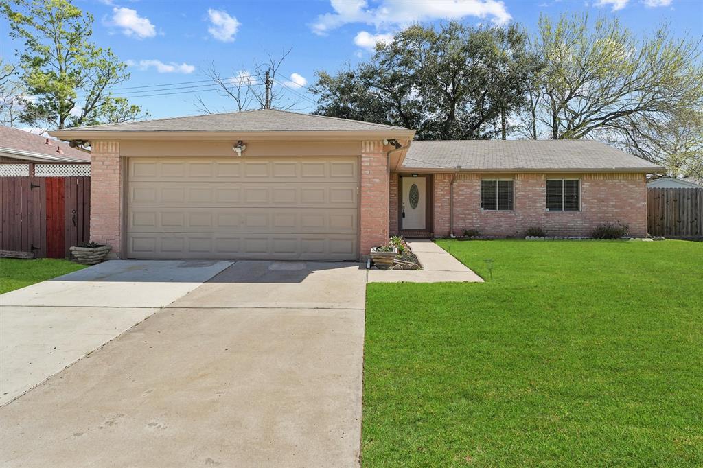 10339 King Ranch Lane, Sugar Land, Texas image 2