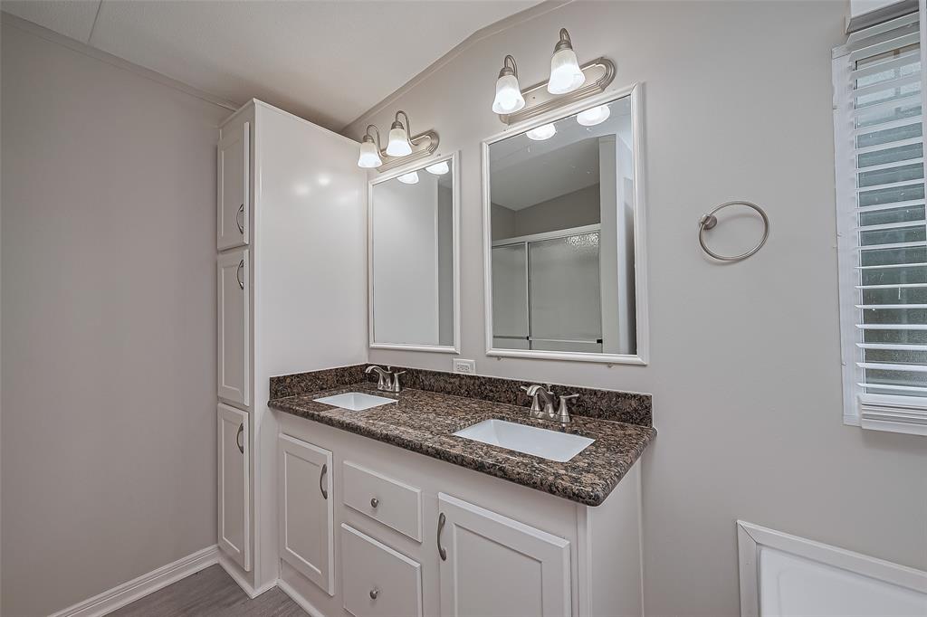 8856 Greenwood Drive, Cleveland, Texas image 25