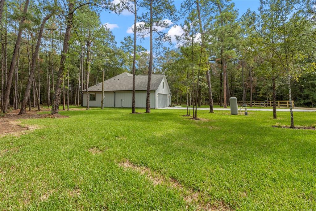 11193 Wildwood Lane, Plantersville, Texas image 4