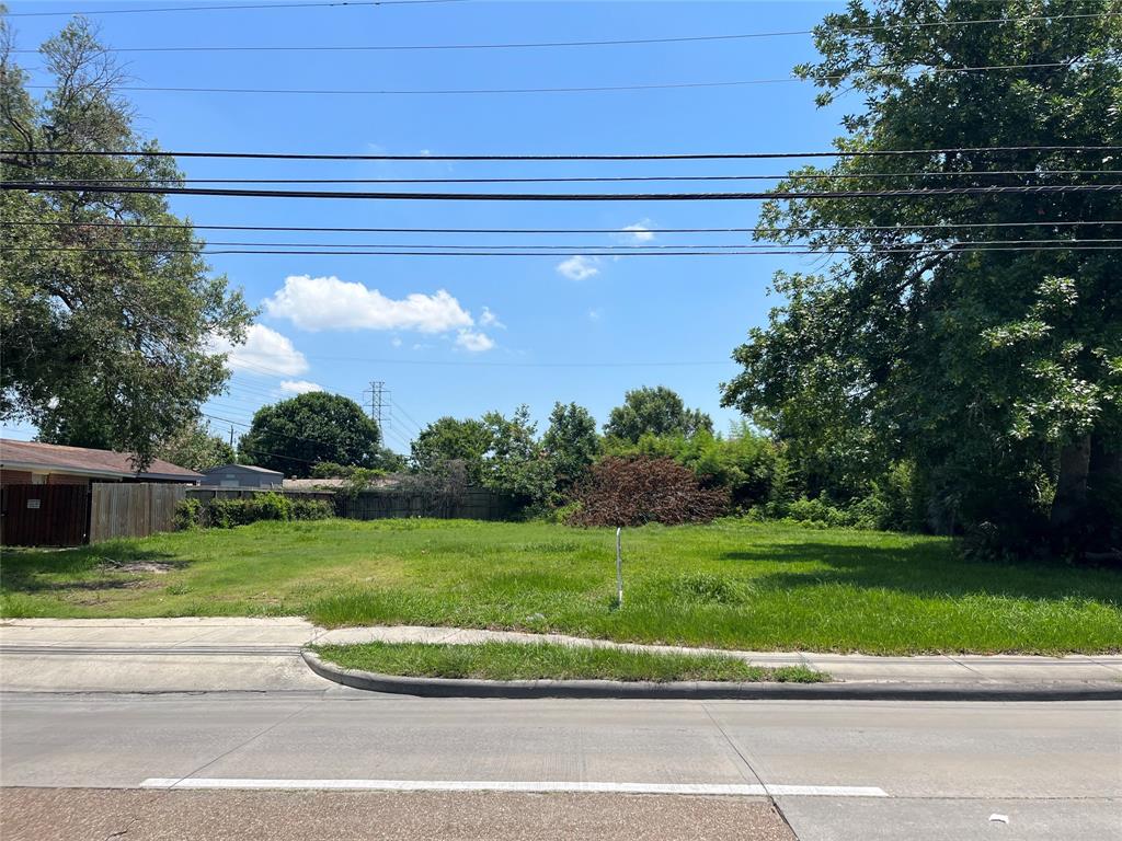 3302 Garth Road, Baytown, Texas image 2