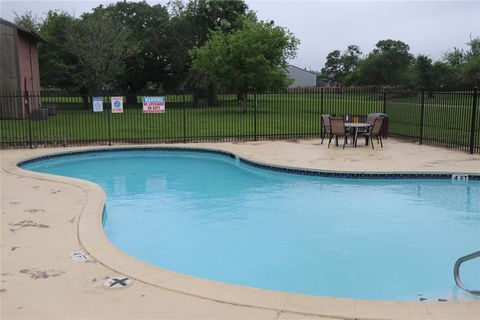 A home in Lake Jackson