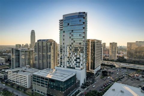 Condominium in Houston TX 4521 San Felipe Street.jpg