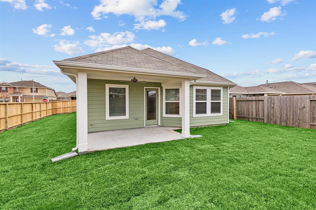 1230 Lancer Leap Drive, Alvin, Texas image 29