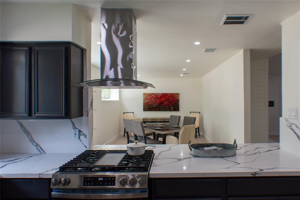 11711 Kangaroo Court, Meadows Place, Texas image 12
