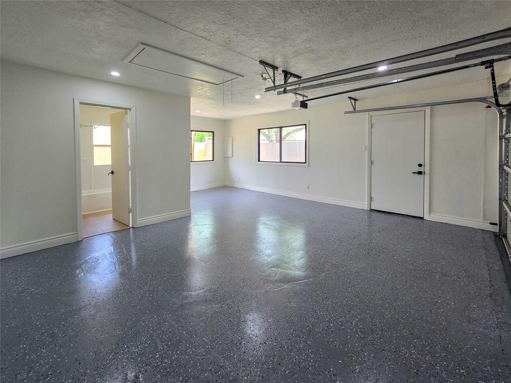 11711 Kangaroo Court, Meadows Place, Texas image 25
