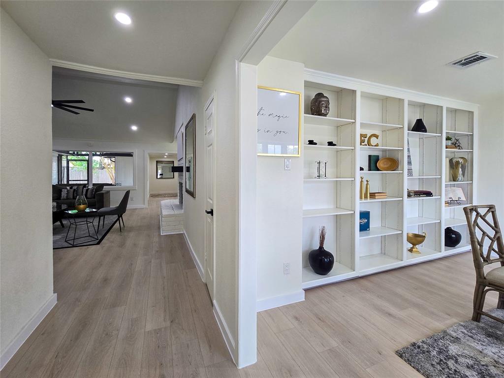 11711 Kangaroo Court, Meadows Place, Texas image 3
