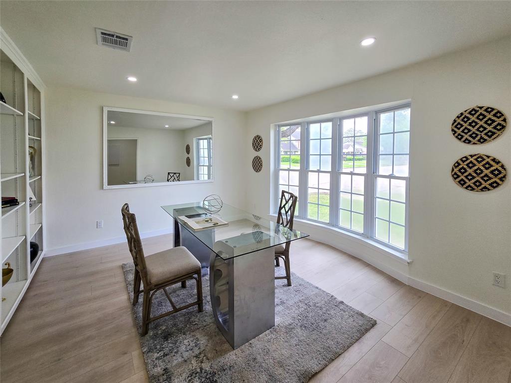 11711 Kangaroo Court, Meadows Place, Texas image 4