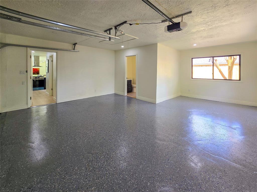 11711 Kangaroo Court, Meadows Place, Texas image 24