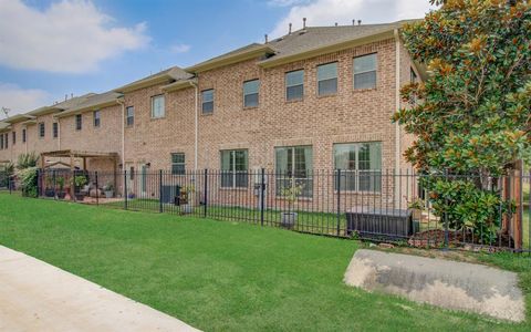 Townhouse in Houston TX 8109 Silverton Creek Lane 41.jpg