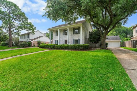 Single Family Residence in Houston TX 12319 Westmere Drive.jpg
