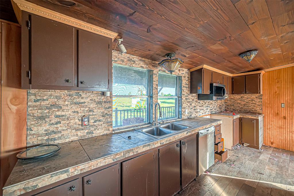 2830 County Road 290, Angleton, Texas image 11