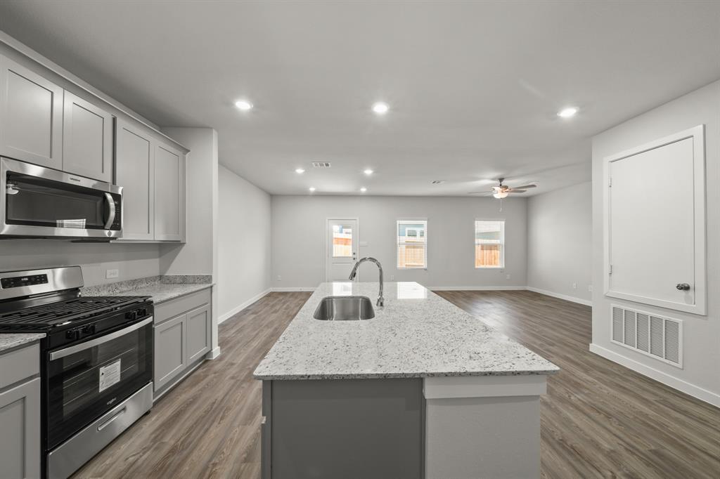 11922 Wisteria Meadows Drive, Willis, Texas image 6