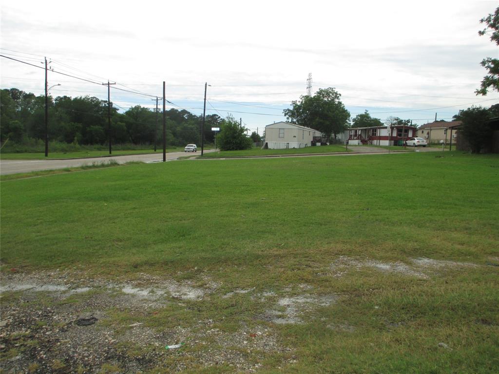 1008 W Main Street, Baytown, Texas image 1