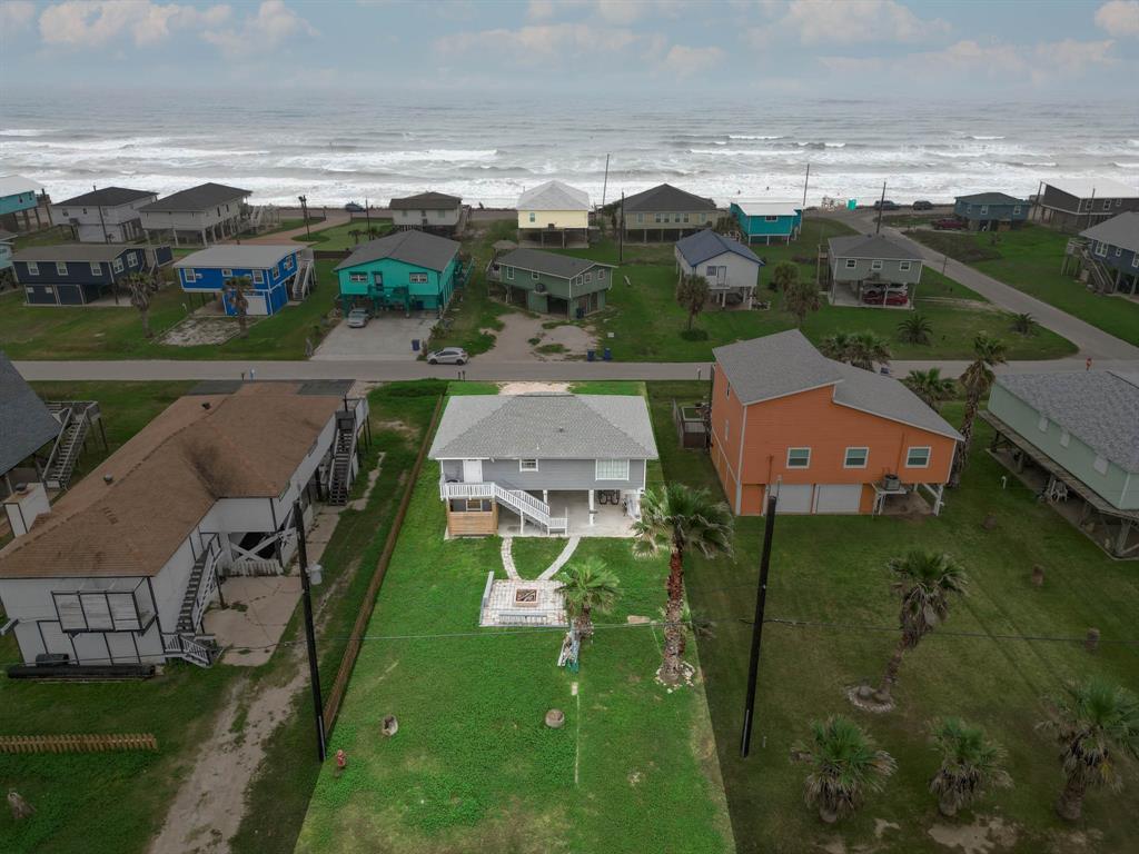 610 Seashell Drive, Freeport, Texas image 1