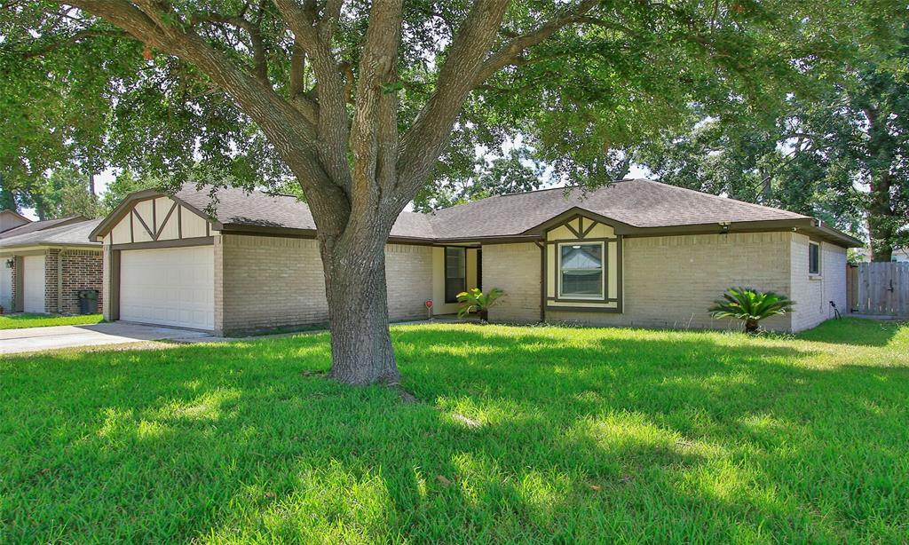 7502 Blanco Pines Drive, Humble, Texas image 2
