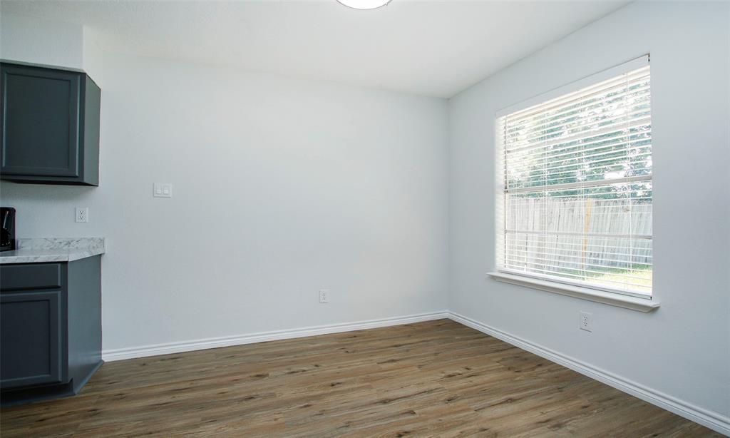 7502 Blanco Pines Drive, Humble, Texas image 11