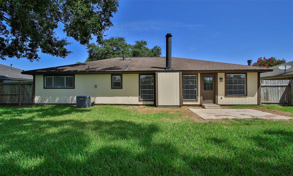 7502 Blanco Pines Drive, Humble, Texas image 35