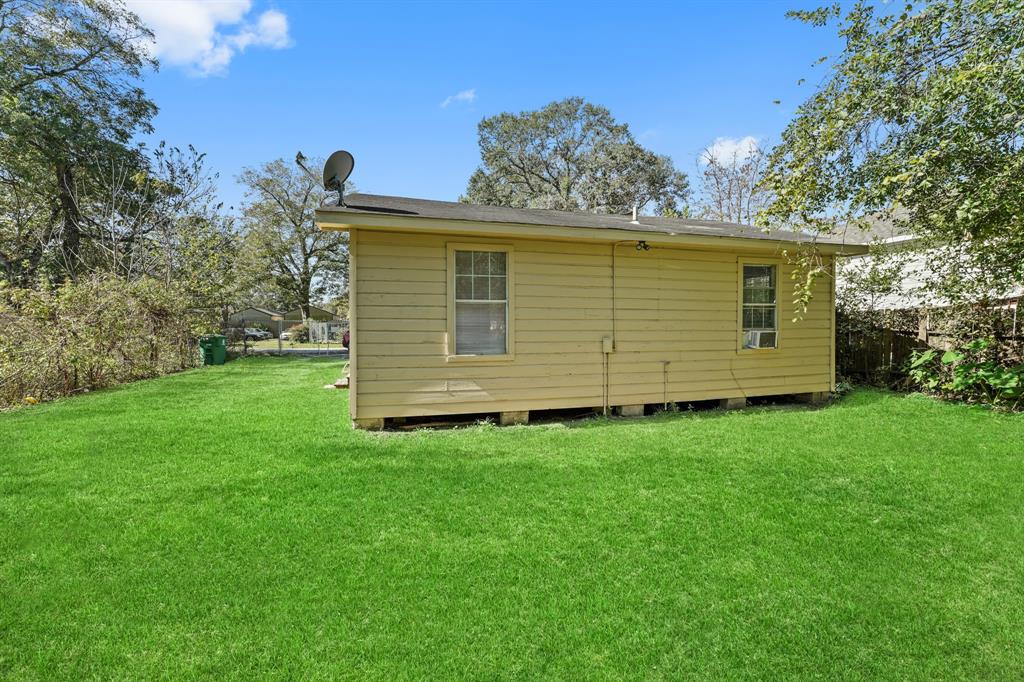 6210 Bundick Drive, Houston, Texas image 16