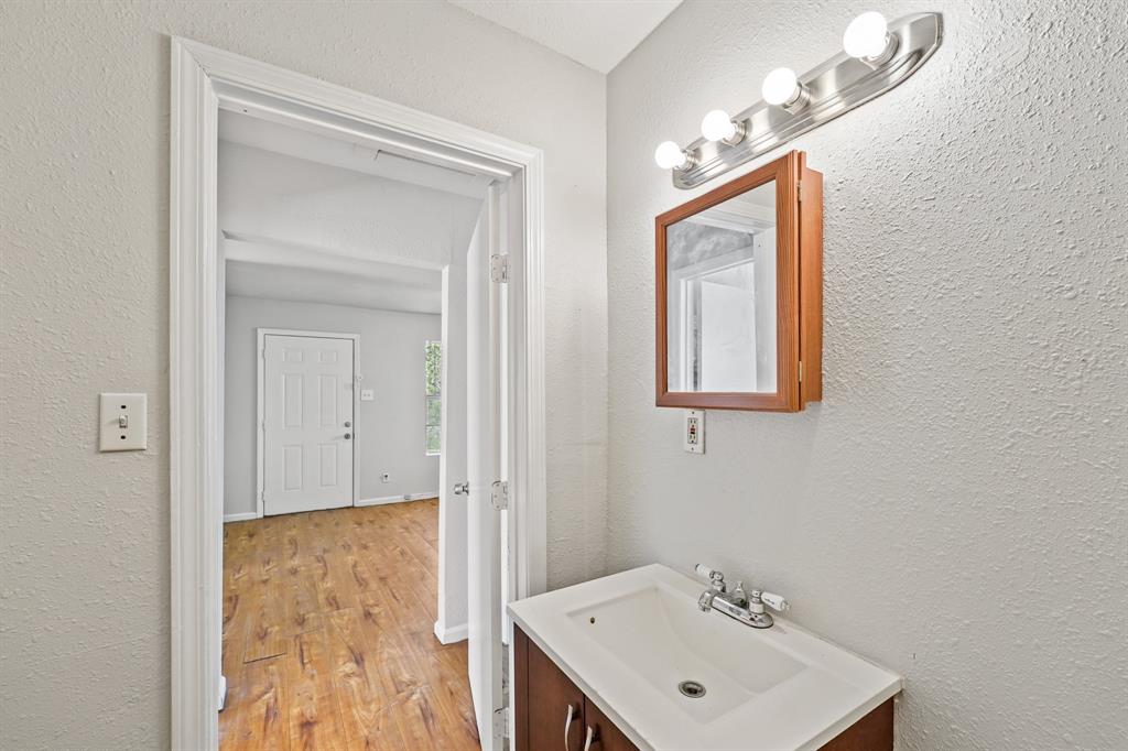 6210 Bundick Drive, Houston, Texas image 14