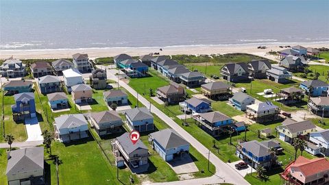 A home in Crystal Beach