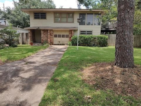 4300 Verone Street Bellaire TX 77401