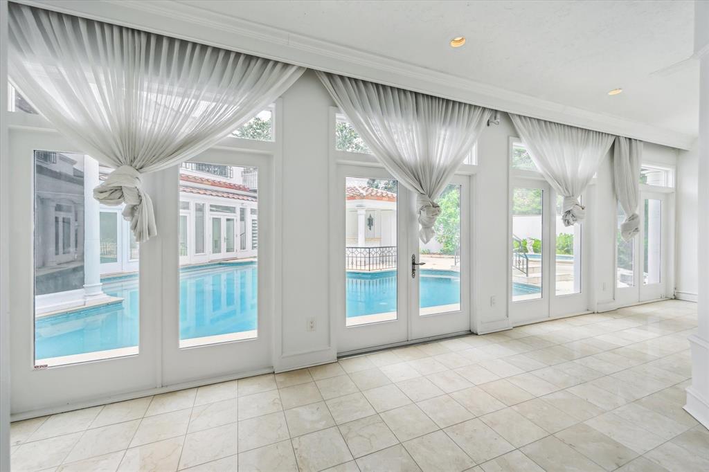 8618 Stable Crest Boulevard Boulevard, Houston, Texas image 13