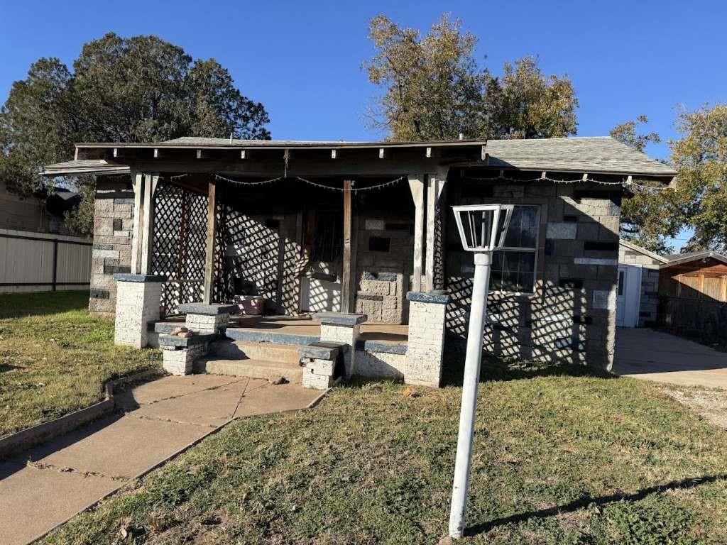 2110 Pearl Street, Vernon, Texas image 1