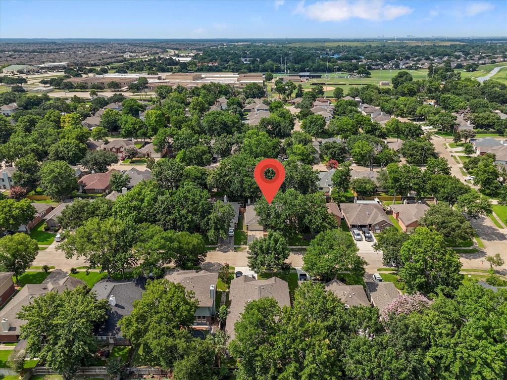 3014 Lonesome Ridge Court, Sugar Land, Texas image 3