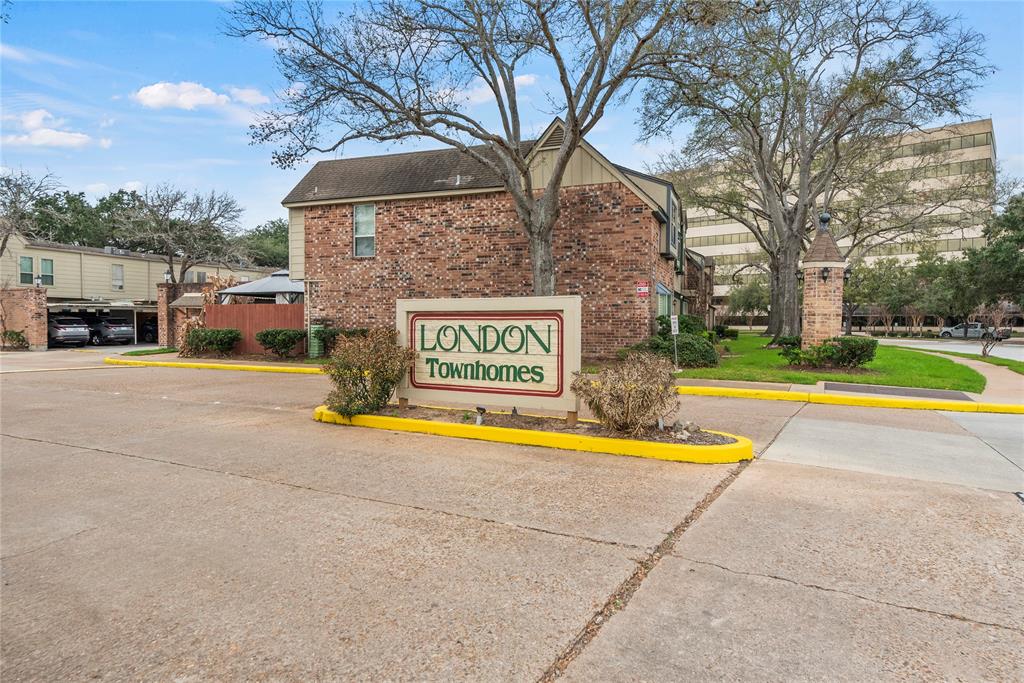 14703 Barryknoll Lane #22, Houston, Texas image 27