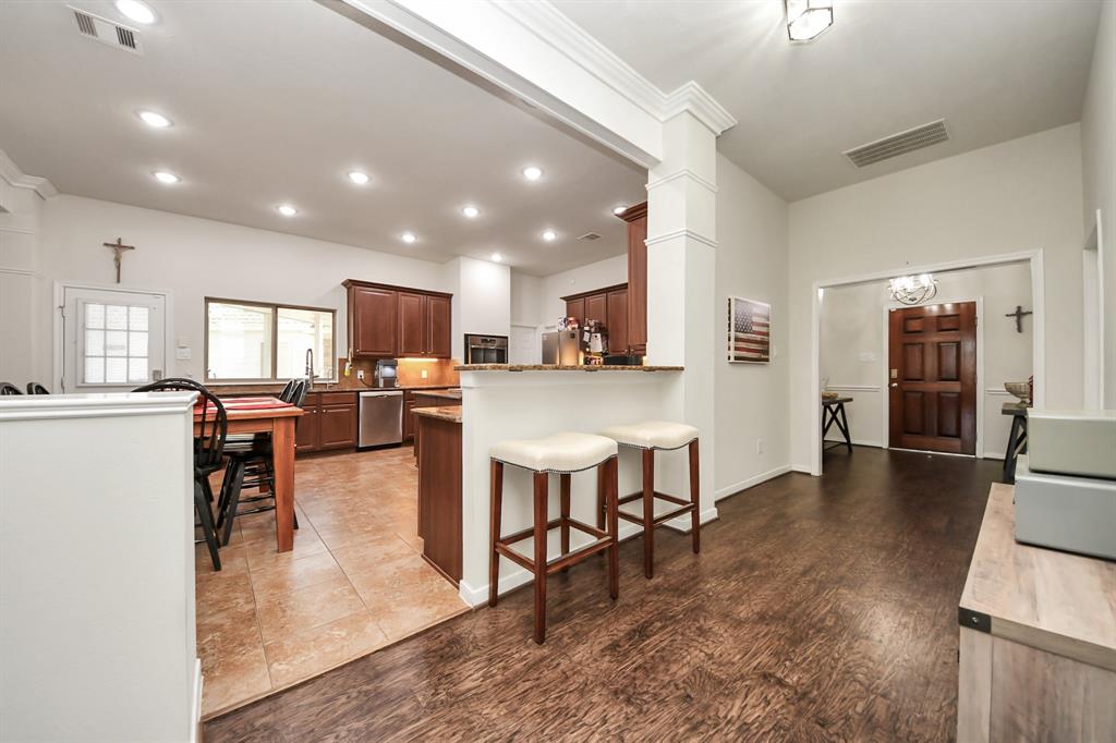 6514 Bastrop Trail, Manvel, Texas image 8