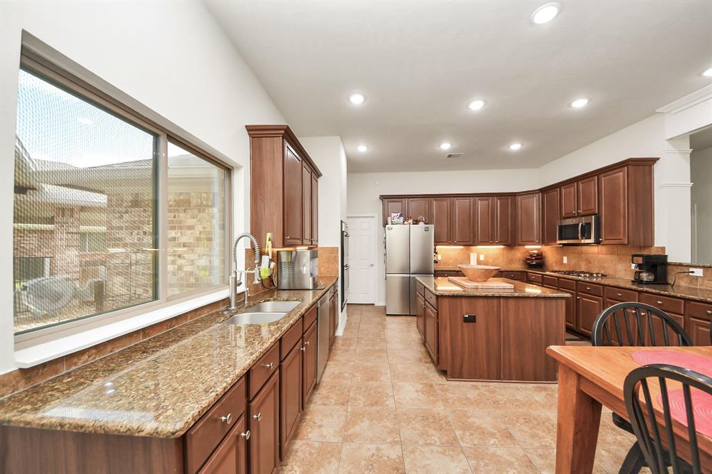 6514 Bastrop Trail, Manvel, Texas image 13