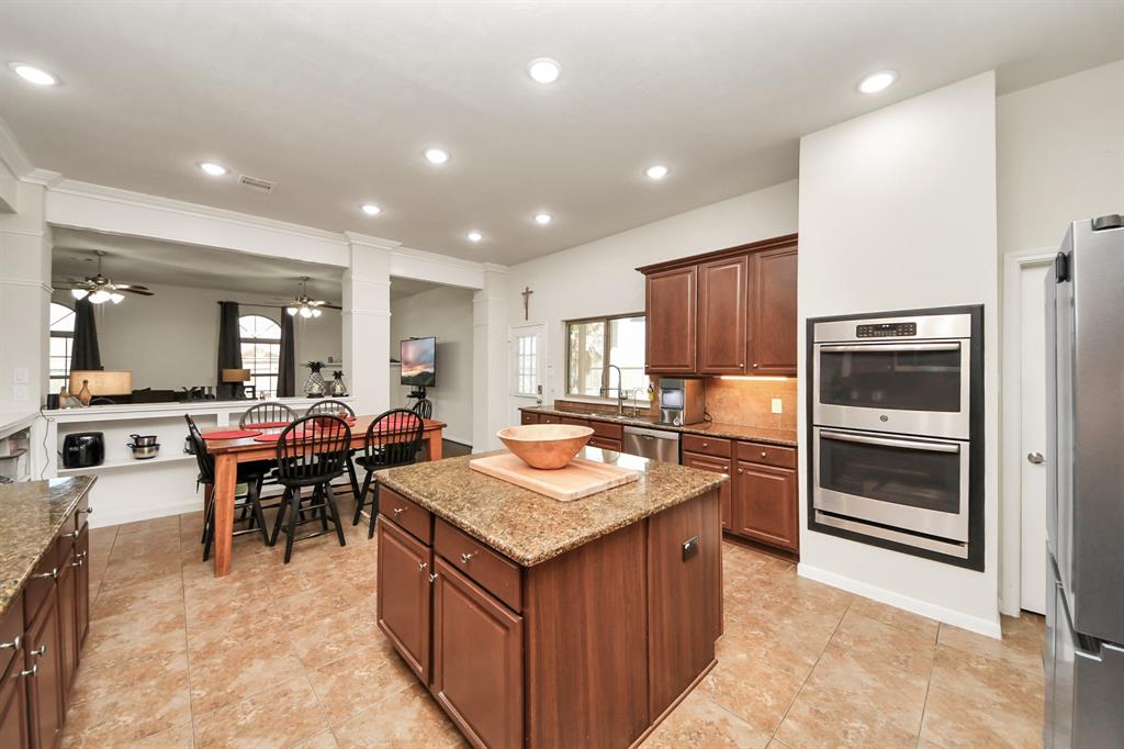 6514 Bastrop Trail, Manvel, Texas image 15