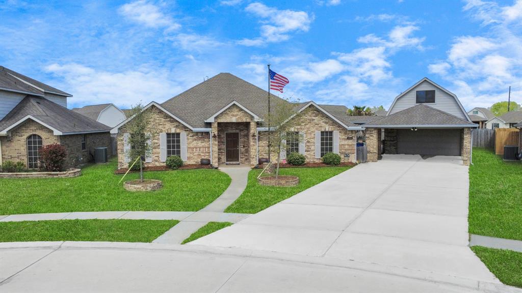 6514 Bastrop Trail, Manvel, Texas image 1