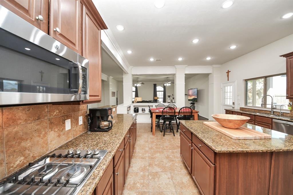 6514 Bastrop Trail, Manvel, Texas image 17