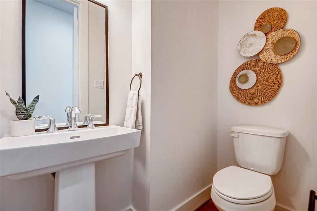 7710 Sky Dweller Drive, Houston, Texas image 8
