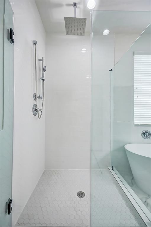 7710 Sky Dweller Drive, Houston, Texas image 37
