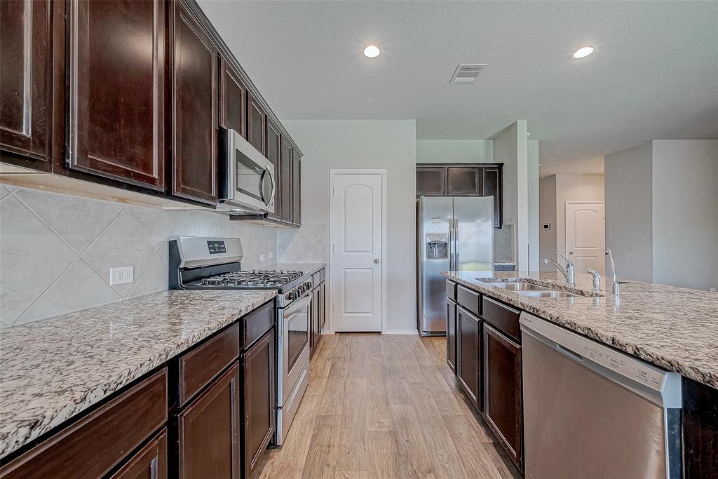 15314 Stulan Burn Drive, Humble, Texas image 10