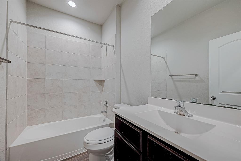 15314 Stulan Burn Drive, Humble, Texas image 13