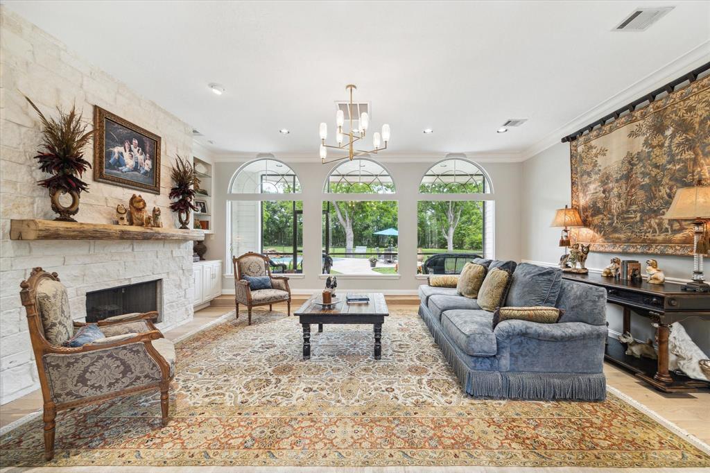 4323 Colony West Drive