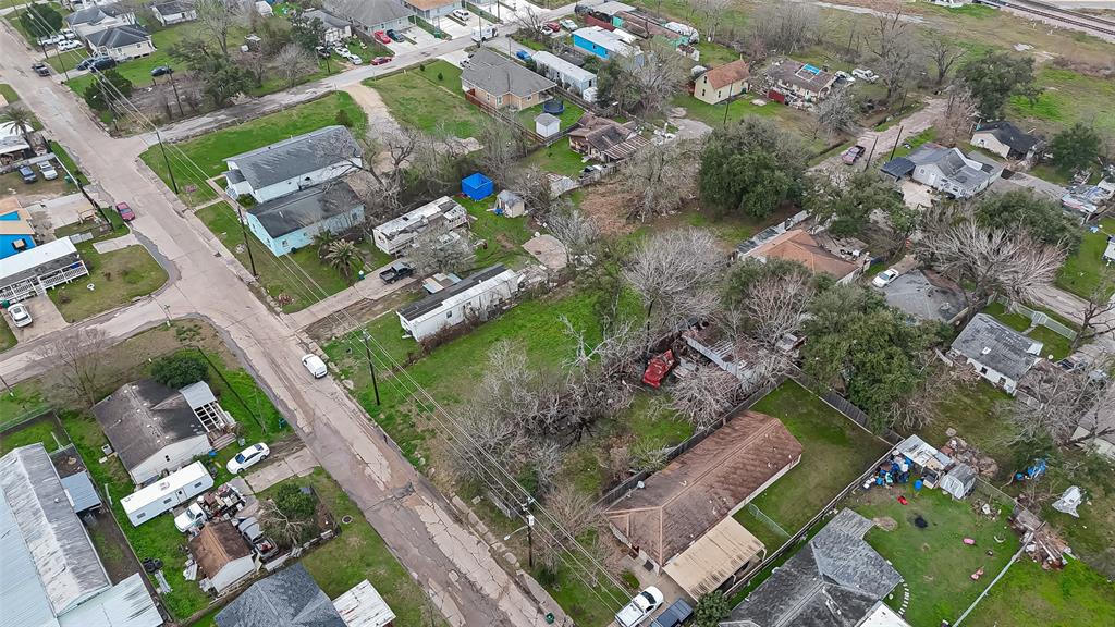 208 W Pitts Avenue, Pasadena, Texas image 13