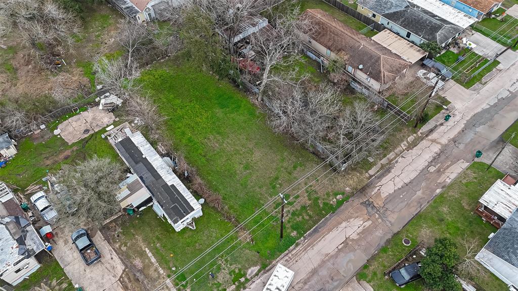208 W Pitts Avenue, Pasadena, Texas image 11
