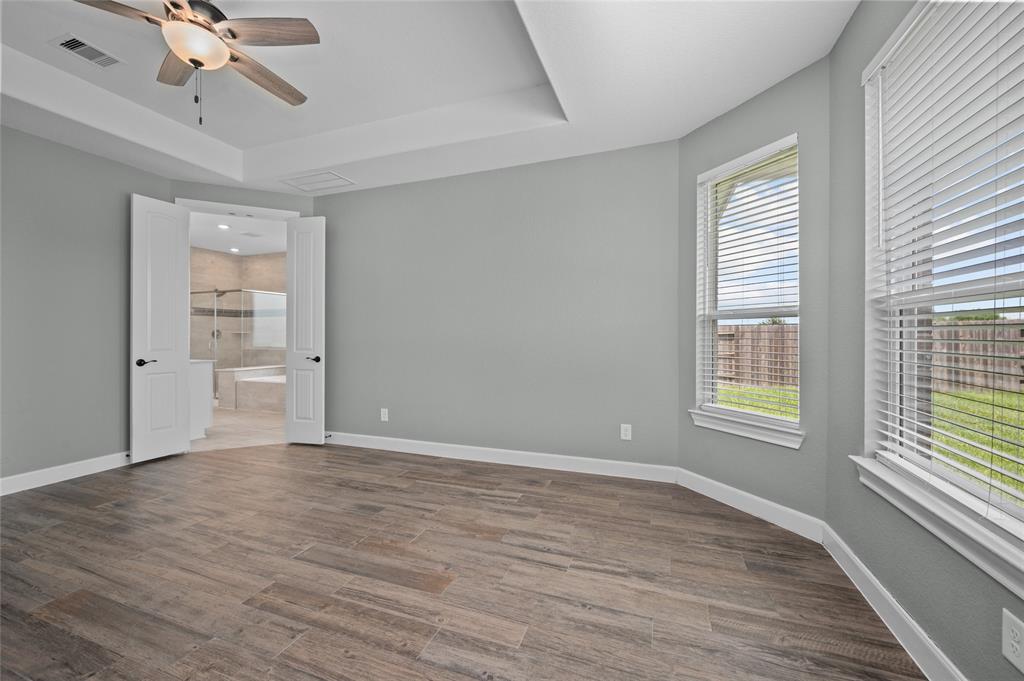 14014 Phelps Drive, Mont Belvieu, Texas image 20