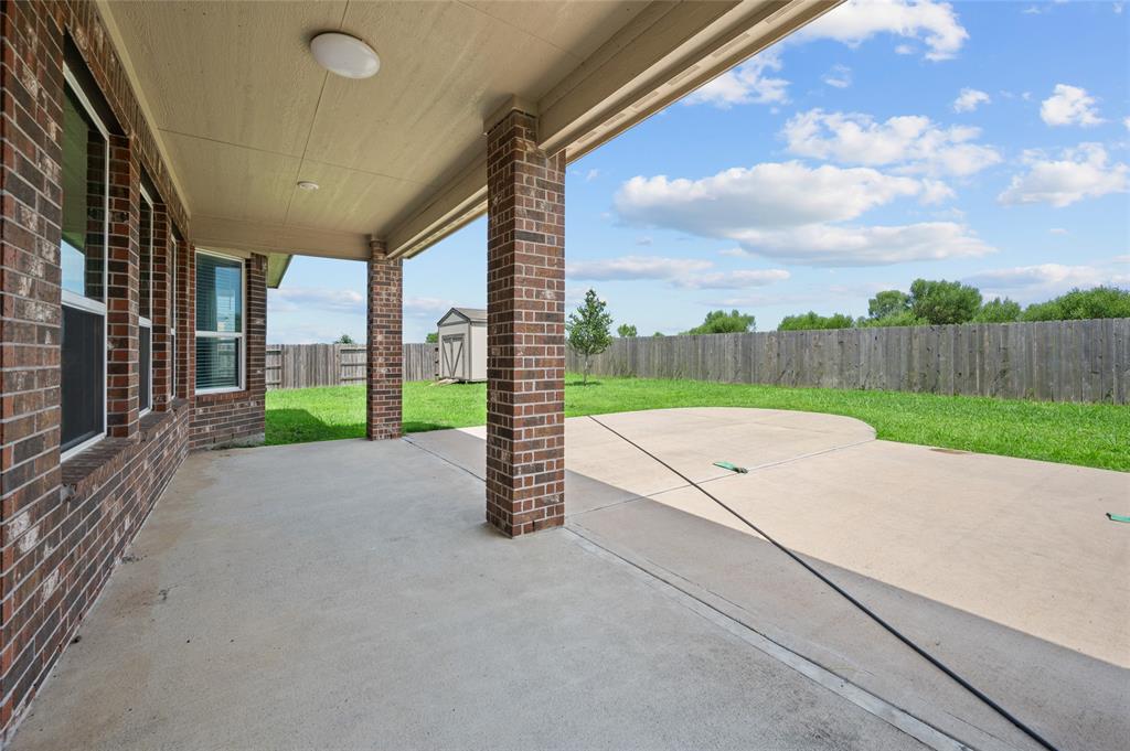 14014 Phelps Drive, Mont Belvieu, Texas image 41