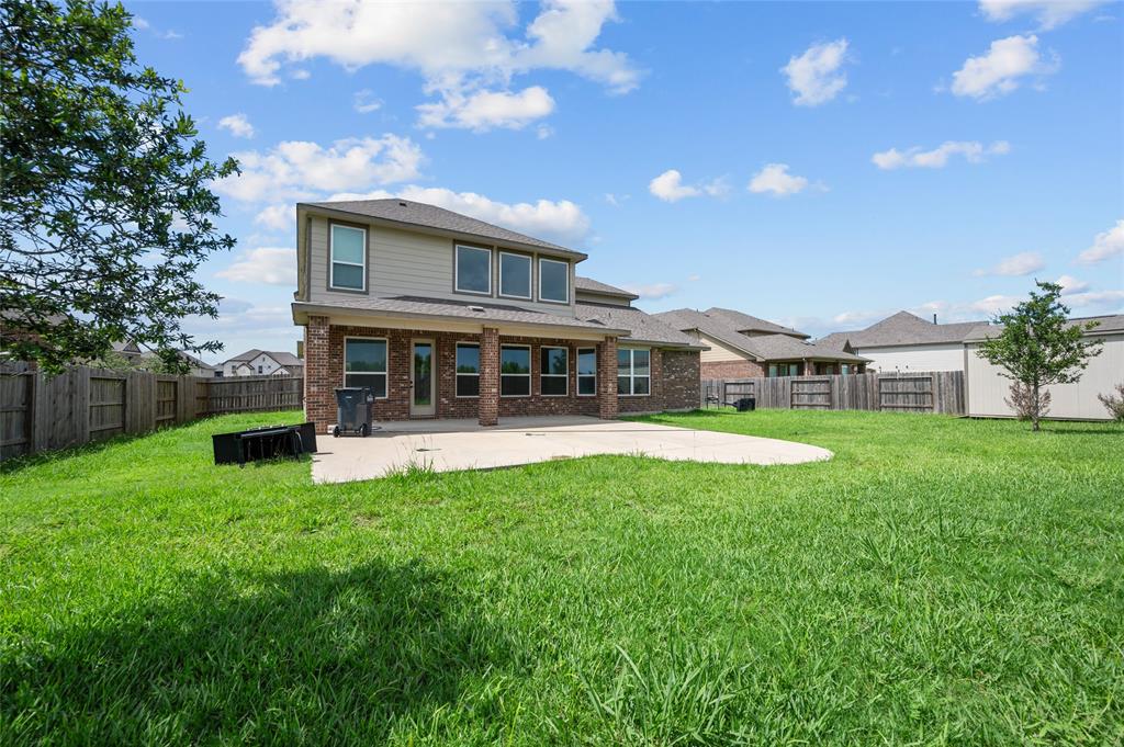 14014 Phelps Drive, Mont Belvieu, Texas image 37