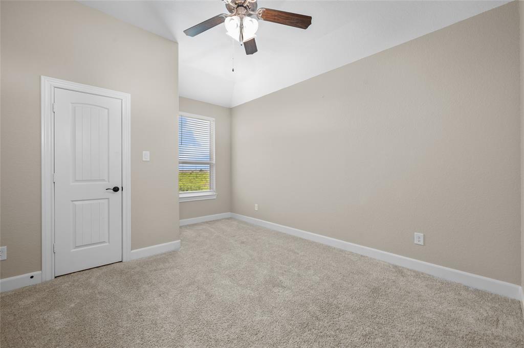 14014 Phelps Drive, Mont Belvieu, Texas image 35