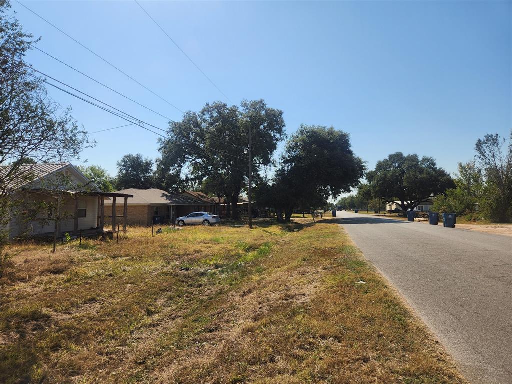 1112 1st Street, Hempstead, Texas image 9