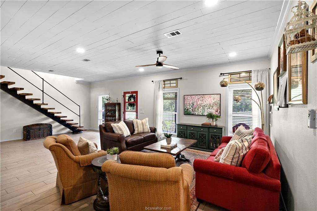 11433 Grassbur Road, Bryan, Texas image 7