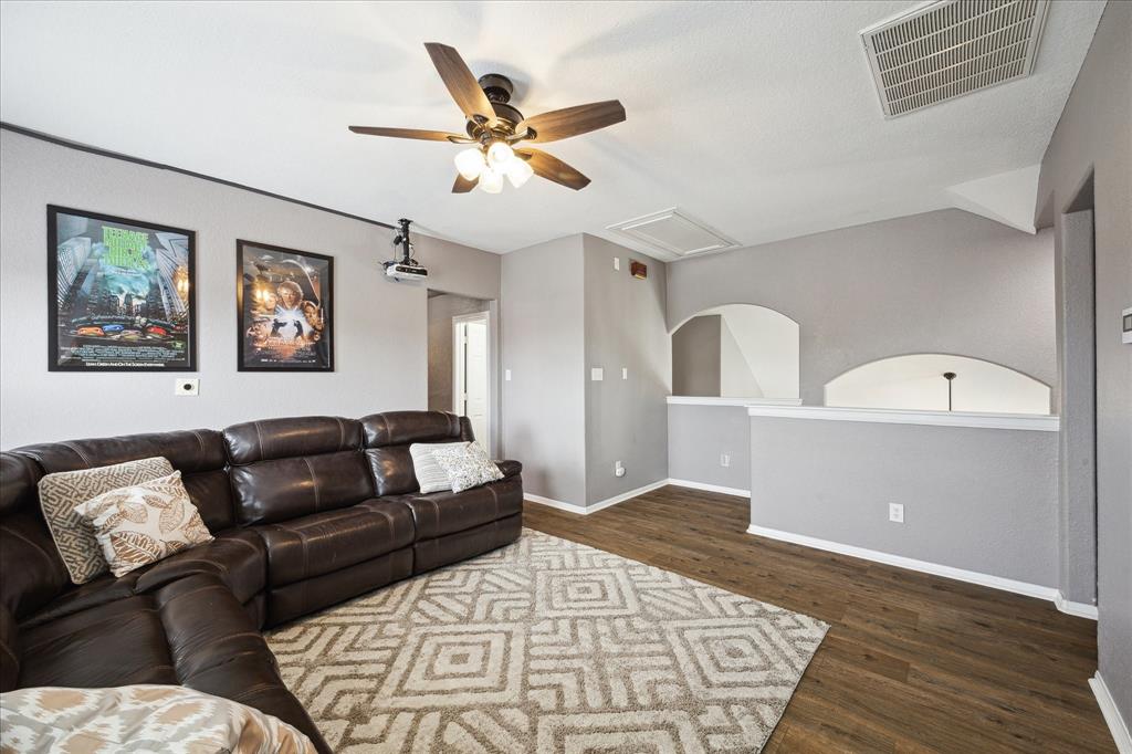 2917 Linden Hill Lane, Dickinson, Texas image 21