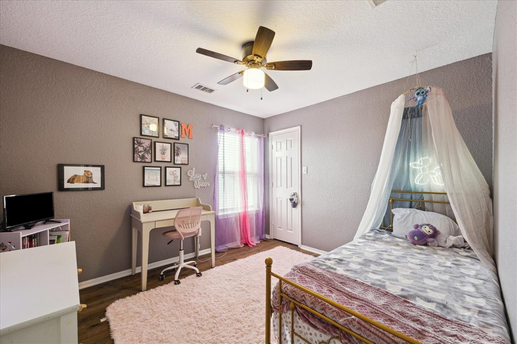 2917 Linden Hill Lane, Dickinson, Texas image 22