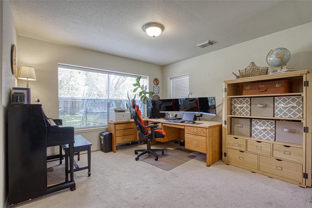 16823 Scenic Gardens Drive, Spring, Texas image 10